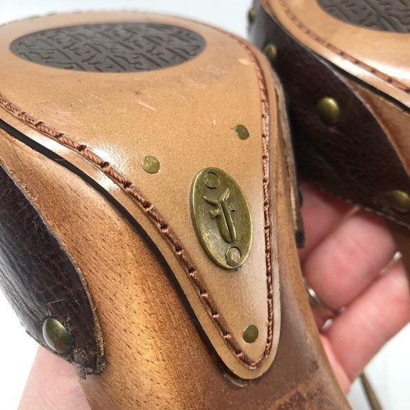 NEW Frye Dolly Leather Jewel Gem Stone T-Strap Boho Chunky Wooden Heels Shoes - Picture 13 of 16